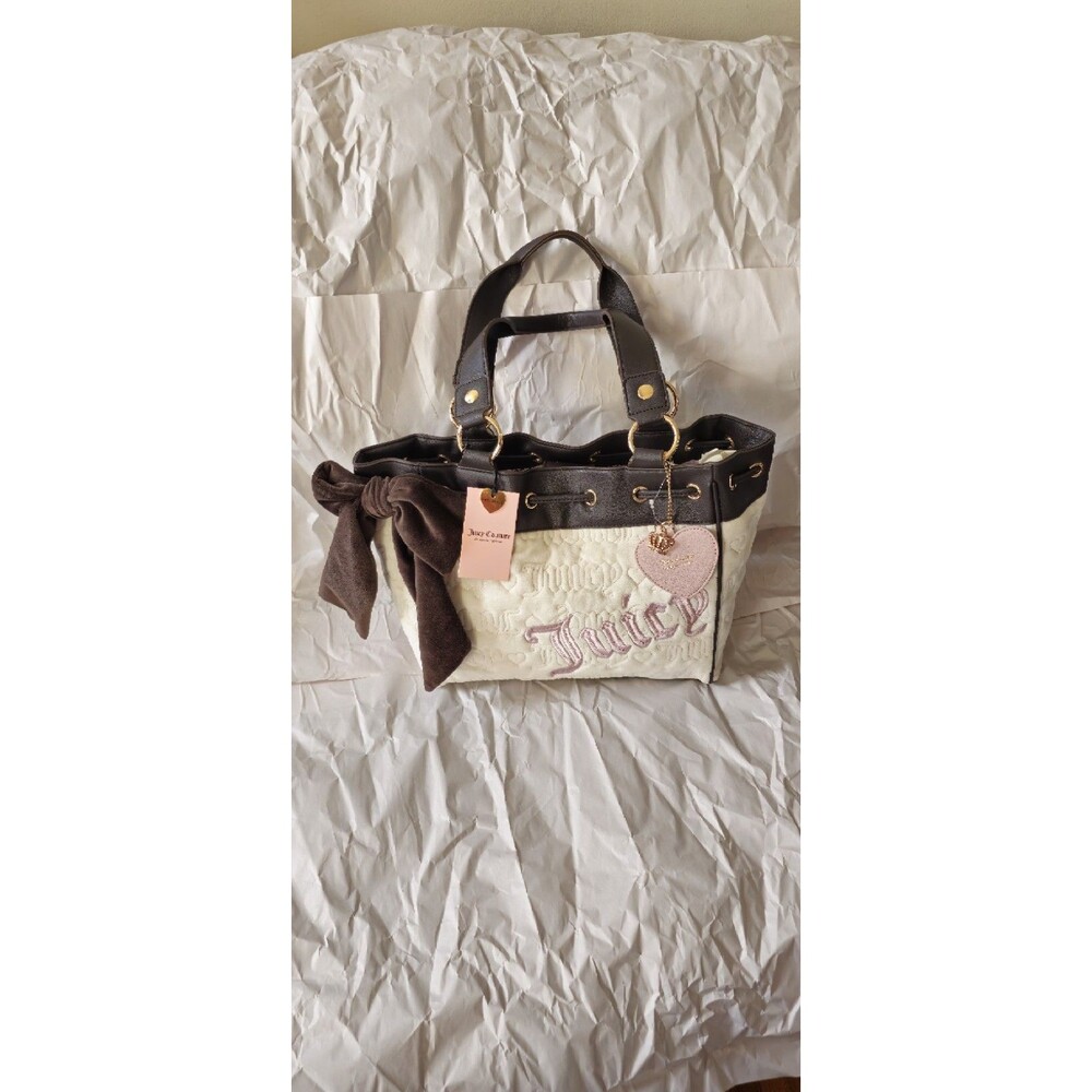 Juicy Couture Cream Brown Logo Tote Bow Heart Charm Drawstring Gold Pockets